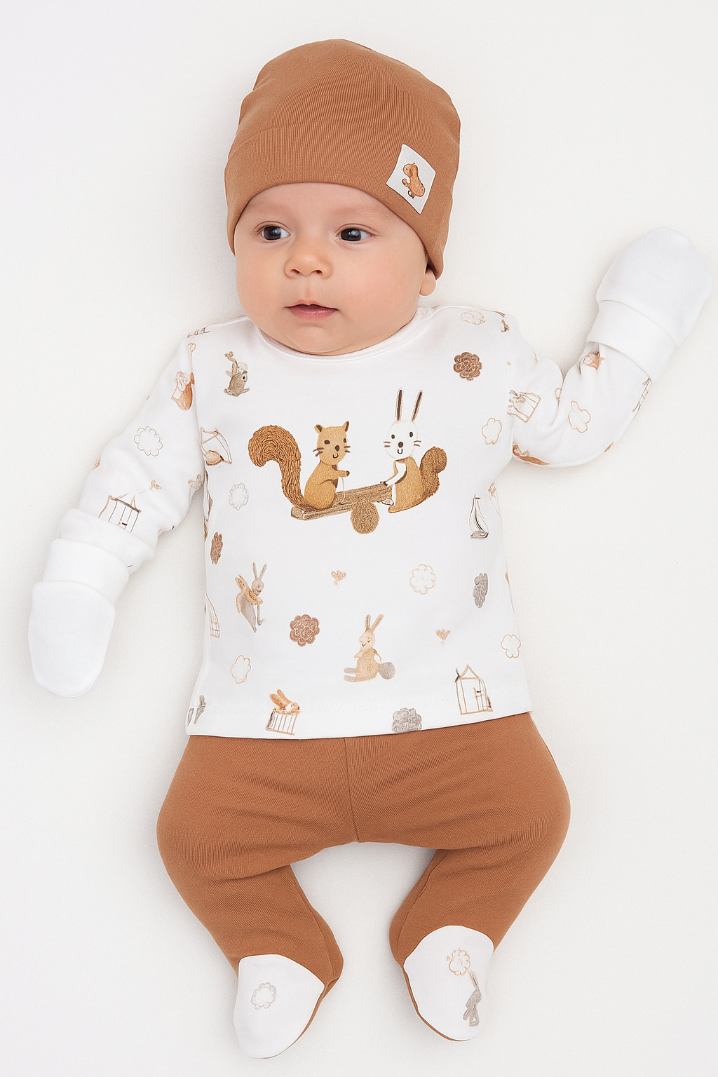 Erkek Bebek Kahverengi Sincap Desenli 5’li Zıbın Takımı – %100 Pamuk ve Rahat Tasarım 2257