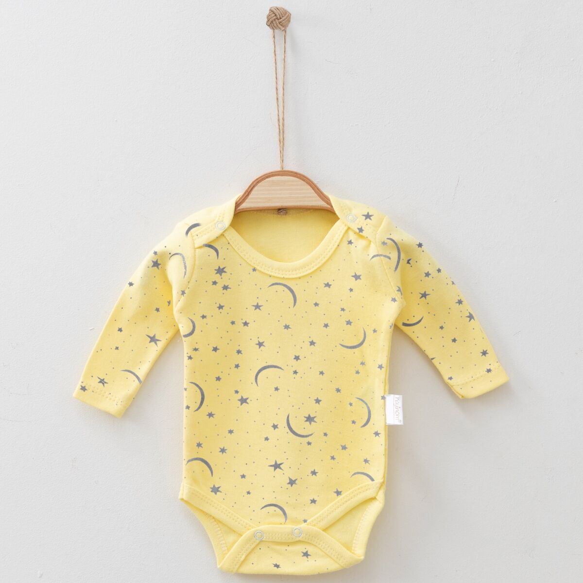 Ay–Yıldız Desenli Uzun Kollu Yumuşak Bebek Badi – 0-3 Ay – 3-6 Ay – 6-9 Ay – 9-12 Ay