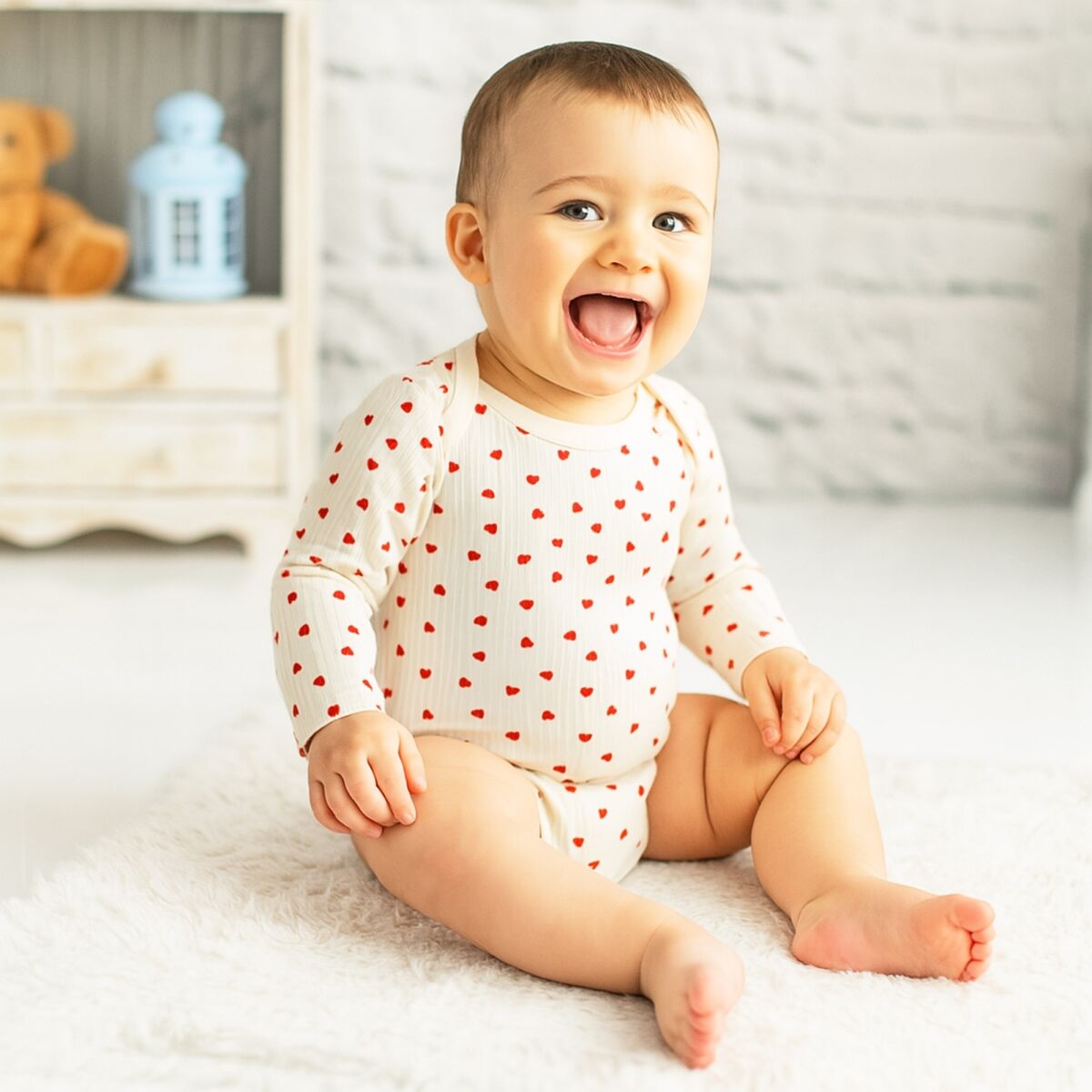 Kalp Desenli Kabartmalı Uzun Kollu Yumuşak Bebek Badi – 0-3 Ay – 3-6 Ay – 6-9 Ay