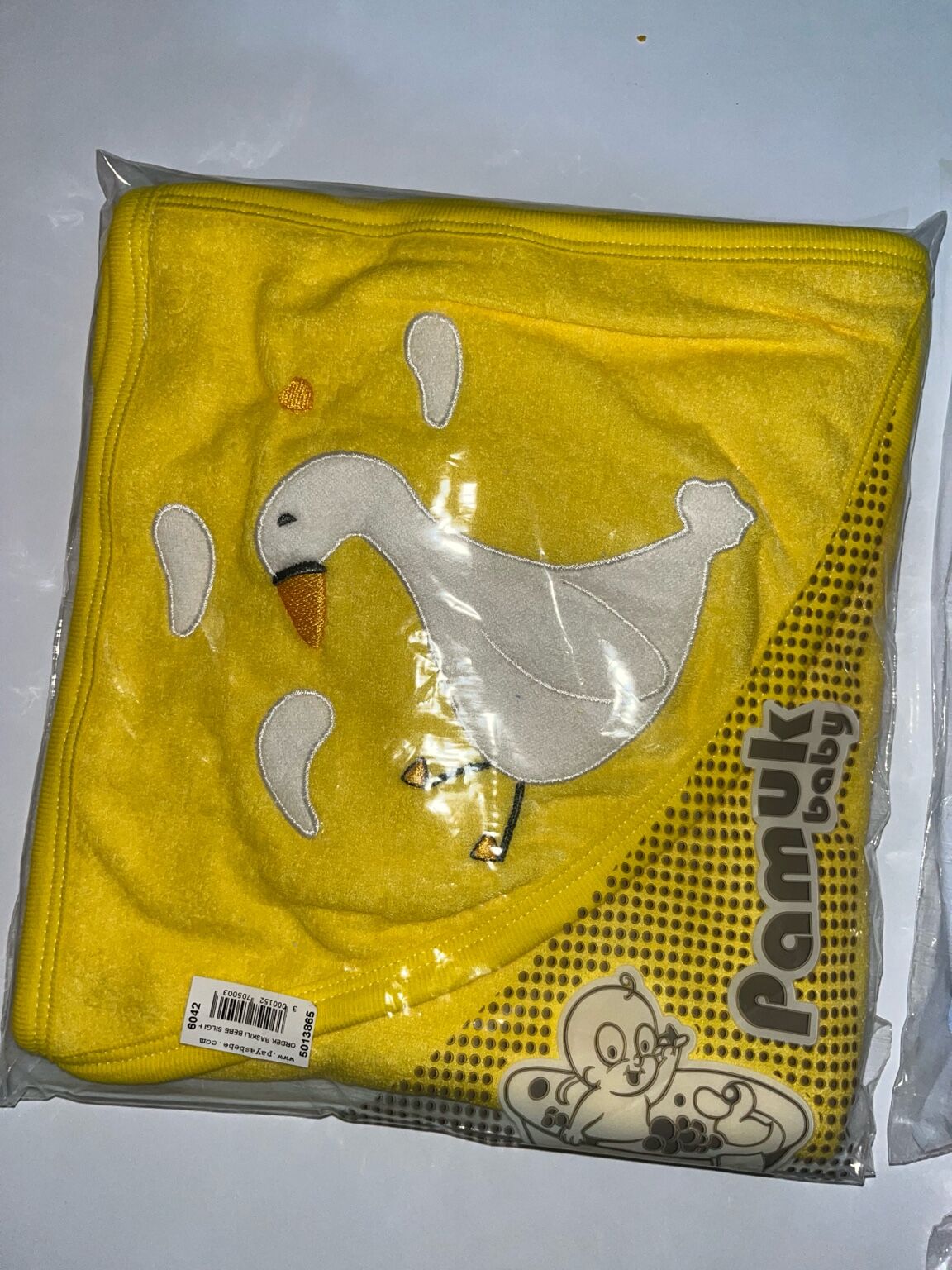 Kapüşonlu Ördek Nakışlı Bebek Havlusu 80x80 – Yumuşak Pamuksu Banyo Havlusu – Unisex