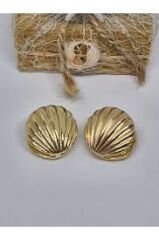 Gold Midye Tasarım Küpe – Vintage Görünümlü Şık ve Zamansız Kadın Küpe