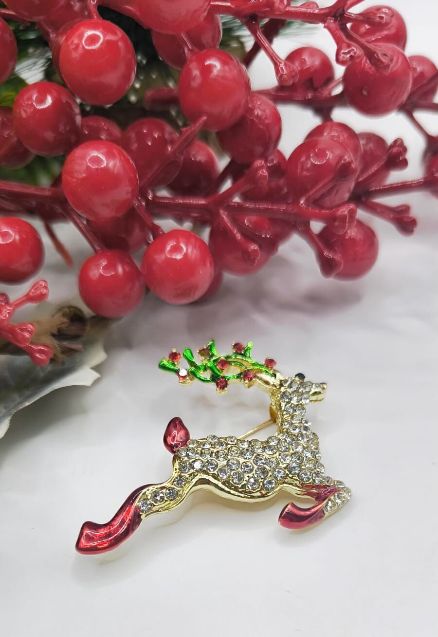 Taşlı Yılbaşı Geyik Broş – Işıltılı Noel Temalı Gold Renk Broş