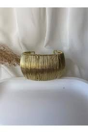 Gold Dokulu Geniş Kelepçe Bileklik – Trend Kadın Bileklik Modeli – Ayarlanabilir Metal Bilezik