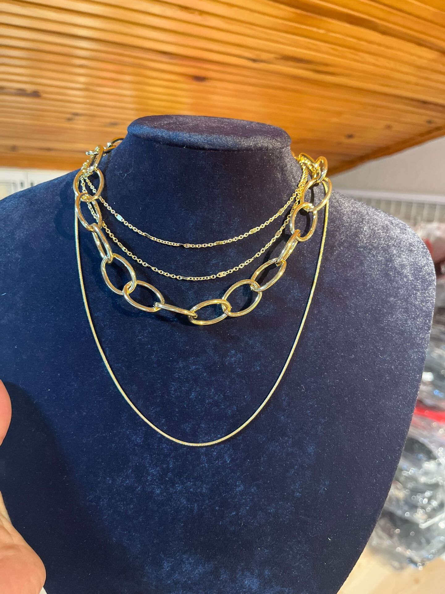 3’lü Gold Zincir Kolye – Modern, Katmanlı & Trend Tasarım