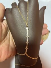 Gold Taşlı Ok Ucu Şahmeran Bileklik – İnce Zincir Modern Tasarım