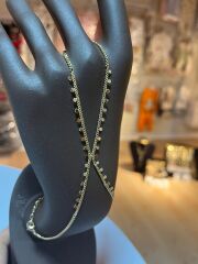 Sallantılı Detaylı Altın Rengi Şahmeran Bileklik – Zarif & Işıltılı Tasarım