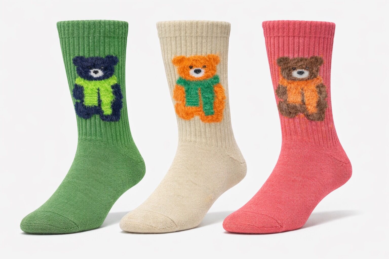 Unisex 3’lü Peluş Ayıcık Figürlü Çorap Seti 36-40 numara  ile uyumludur