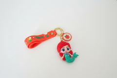 Prenses Figürlü Askılı Anahtarlık – Renkli Silikon Kayışlı Çanta ve Anahtar Aksesuarı